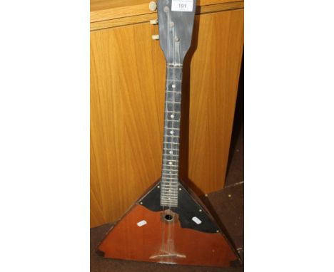 A VINTAGE 3 STRING LUTE