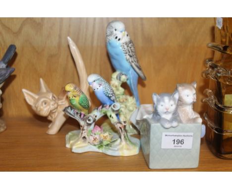 A BESWICK 'BUDGIE' 1216 TOGETHER WITH A NAO KITTENS FIGURE AND TWO OTHERS  (4)