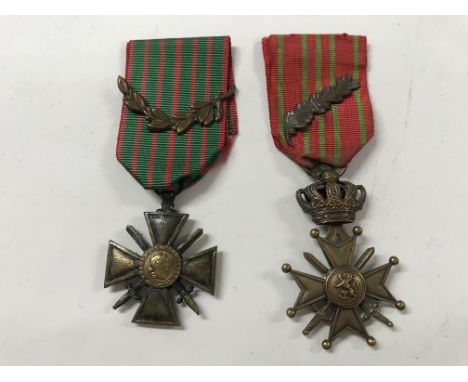 A pair of Belgian Flemish medals included a First World War War Cross.