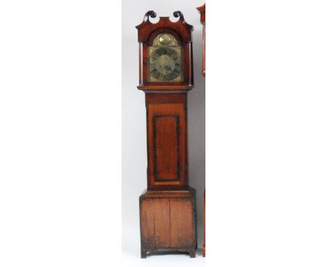 David Matthews of London - an C18th oak and mahogany longcase clock, the arched 12" brass dial signed to convex disc to arch,