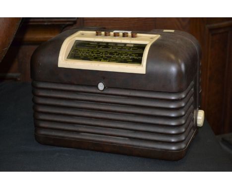 Vintage radio - a Bakelite Bush DAC.10 radio serial no. 62/85447