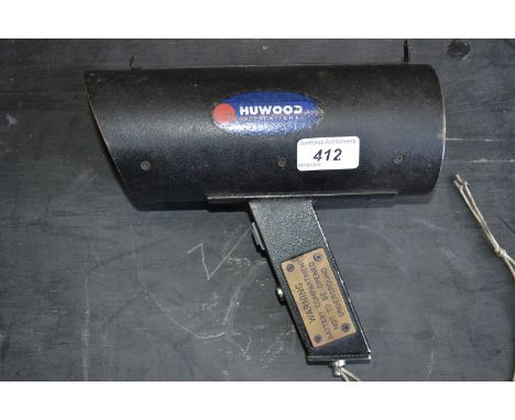 Scientific instruments - a Kane-May Infratrace 800 I.S hand held remotre thermometer.
