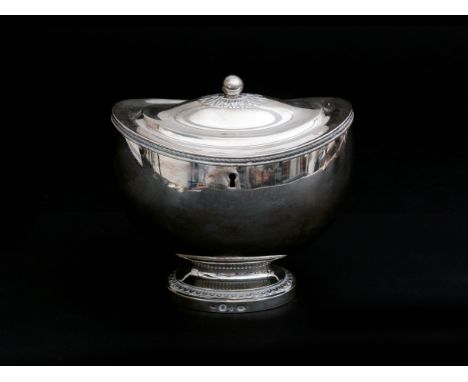  A silver tea caddy, Dutch, 19th century. With border decoration of acanthus leafs, key missing. Marked: a fist, dolphin, 'P'