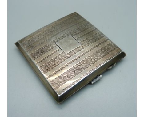 A silver cigarette case, 109g 