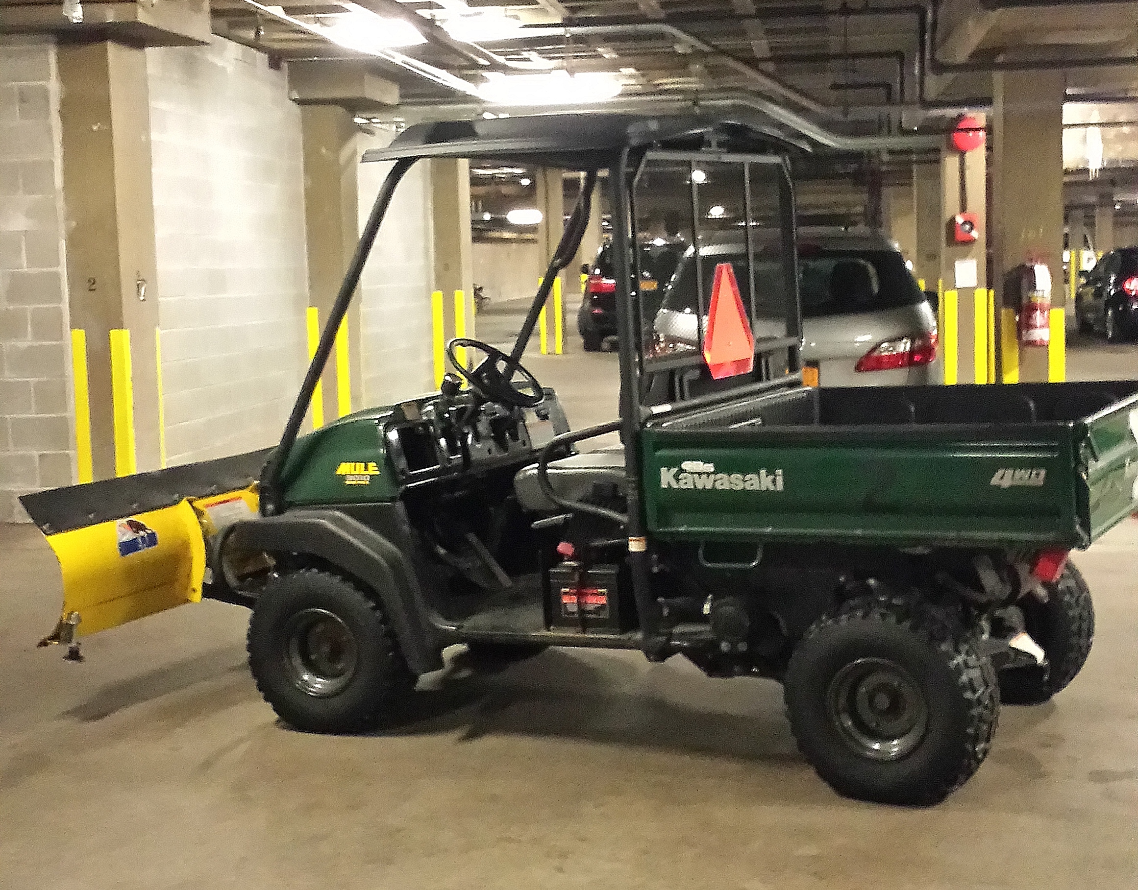 KAWASAKI MULE 3010 MDL. KAF950B SIDEBYSIDE MULE, DIESEL, 4WHEEL