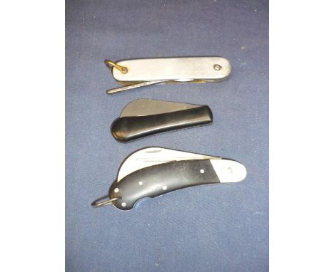 Twin bladed pruning knife with two piece grips, a Wilkinson Sword pruning knife and an unusual steel folding Spanish Iher sec