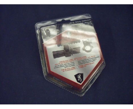 Boxed as new ex shop stock Browning black label tactical lights 1913 rail mount and ring 