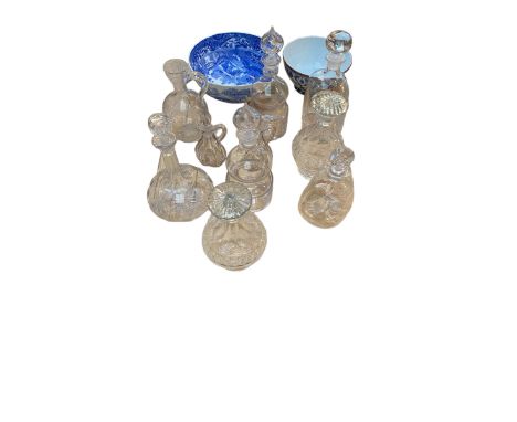 Collection of C20th decanters to include a pair of ribbed examples with blown tops together with 2 blue and white bowls, 1 ma