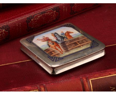 A Continental silver and enamel table snuff box, hinged cover decorated in polychrome with a horse racing scene, 7.5cm wide, 