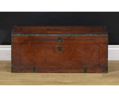 An early 19th century camphor campaign chest or trunk, hinged top, painted with simulated ebony stringing, 29cm high, 70cm wi