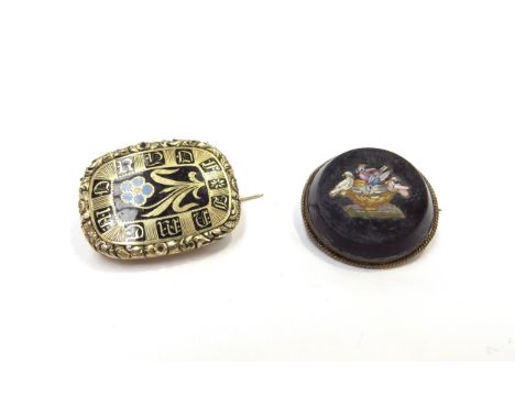 "In Memory Of" brooch with enamel front depicting a single forget-me-not, hair panel to verso inscribed "Walton Edward Onslow