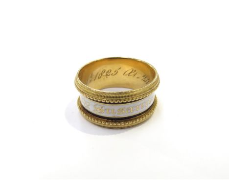 An "In memory of" gold ring with black and white enamelled band "Fanny Susanna Durrant" inscribed inside band "Obt, 1 Sept 18