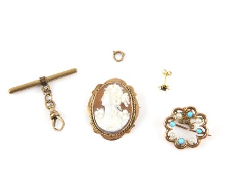 Mixed group of gold items including a cameo brooch, a pearl and turquoise brooch, a T-bar and swivel fob pendant, a single ea