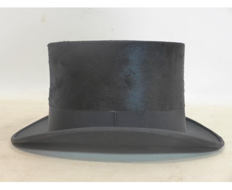 A vintage Dutch top hat, by H.B. Wijtman, Middelburg, size 57, in original box 