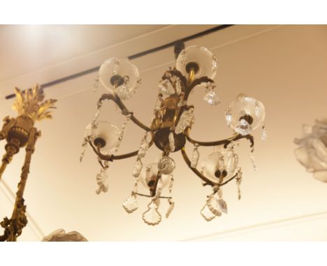 ***PLEASE NOTE THIS LOT IS INCORRECTLY LISTED IN THE CATALOGUE, DESCRIPTION SHOULD READ***A MODERN MOULDED GLASS CEILING LIGH
