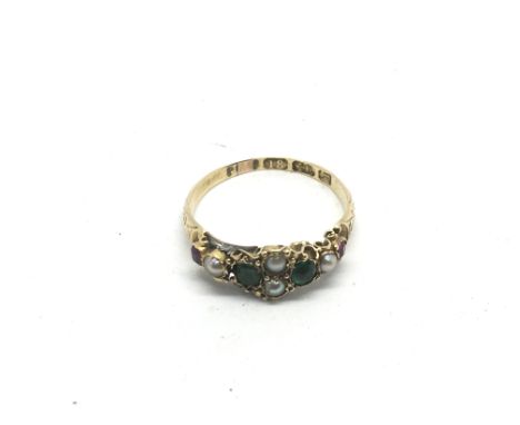 A Victorian 18ct gold emerald and pearl ring, approx 1.7g and approx size M.