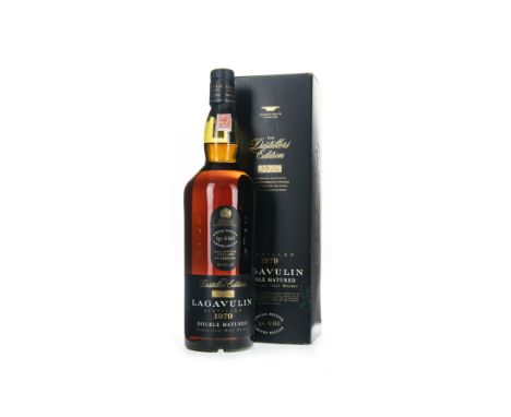 LAGAVULIN 1979 DISTILLERS EDITION - ONE LITRE Single Malt Scotch Whisky Finished in Pedro Ximenez casks. One litre, 43% volum