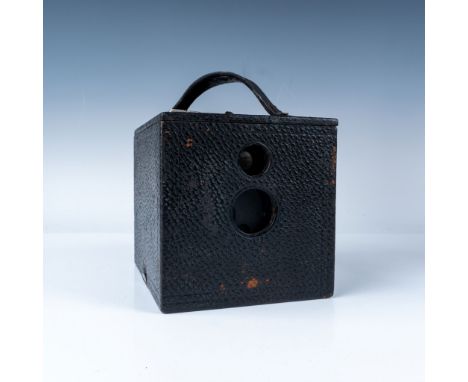 Iconic Kodak No. 2 Bulls Eye Model D camera, a revolutionary piece of photographic history first introduced in the early 20th