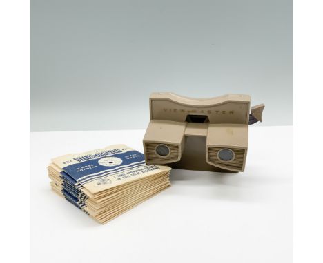 A vintage Sawyer’s View-Master Model C stereoscopic viewer in brown Bakelite, produced in the 1950s by Sawyer’s Inc., Portlan