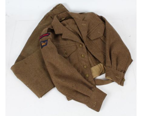 Brititish 1949 Pattern Battledress blouse and trousers, Royal Artillery cloth shoulder titles to both sleeves, formation sign