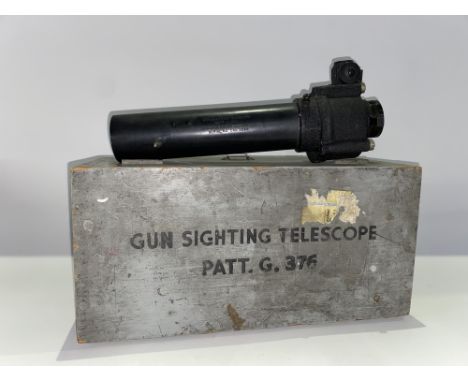 A World War II gun sighting telescope, Patt G376, with wooden box