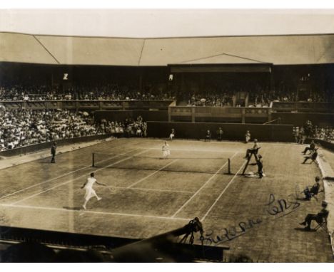 LENGLEN SUZANNE: (1899-1938) French Tennis Player, Wimbledon Champion 1919, 1920, 1921, 1922, 1923 & 1925. Vintage signed sep