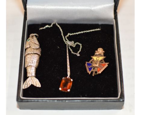 SMALL WHITE METAL FISH PENDANT, SMALL ENAMEL BADGE &amp; 9 CARAT WHITE GOLD PENDANT &amp; CHAIN      