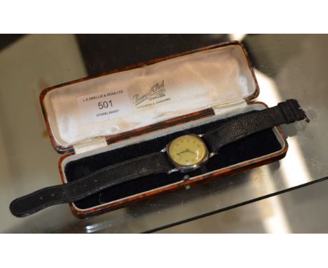 VINTAGE GENTS ROTARY WRIST WATCH ON LEATHER STRAP      