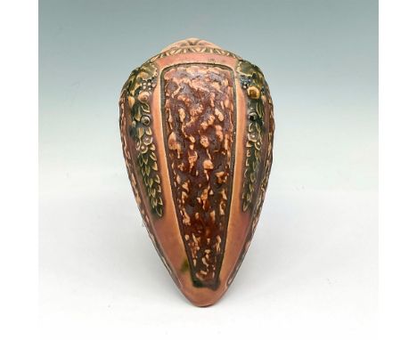 Light glaze over raised greenery design colored in brown and green. R Roseville backstamp. Issued: c. 1924-1928Dimensions: 5"