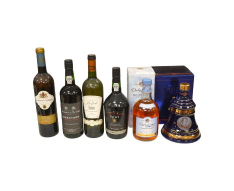 A bottle of Bells Old Scotch whisky, two bottles of port, one bottle of Dalwhinnie whisky and Rio Verde Sauvignon Blanc (6) c