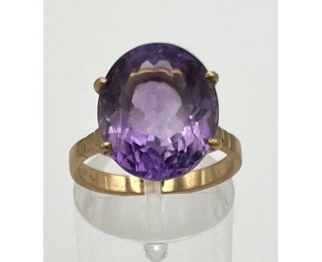 Amethyst-Ring, 585er Roségold, Größe 57. Großer Amethyst in filigraner Roségold-Fassung. 5,36g.Standort: Konstanz