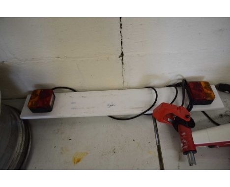 Trailer light board