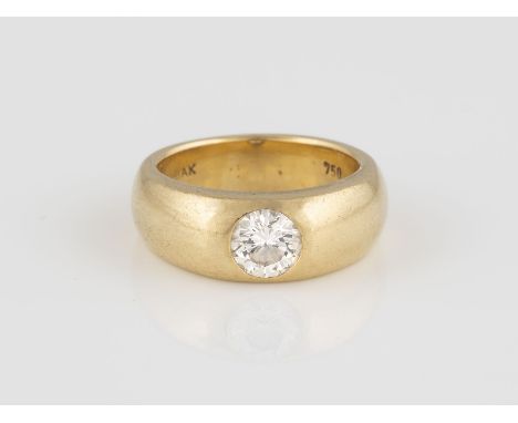 RING Gelbgold. Ringmaß ca. 44, Ges.-Gew. ca. 8,0 g. Gest. 750. Ein Brillant, ca. 0,45 ct.