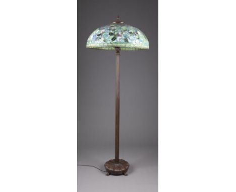LOUIS COMFORT TIFFANY1848 New York - 1933 ebendaSTEHLEUCHTE 'FRUIT TWO SEASONS' USA, New Yourk, Tiffany Studios, um 1904 Kupf
