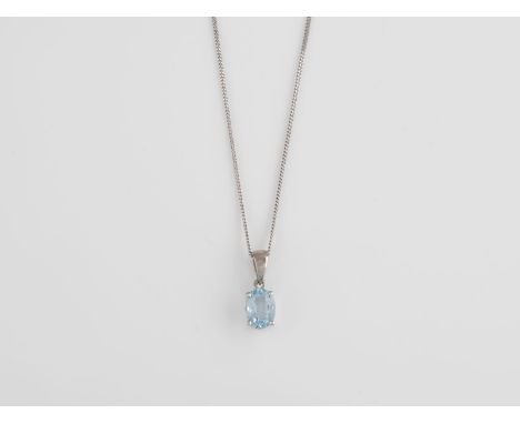 ANHÄNGER MIT KETTE Weißgold. Anhänger L.1,4 cm, Kette L. 45 cm. Ges.-Gew. zus. ca. 2 g. Beide gest. 14 K, 585. Ein oval facet