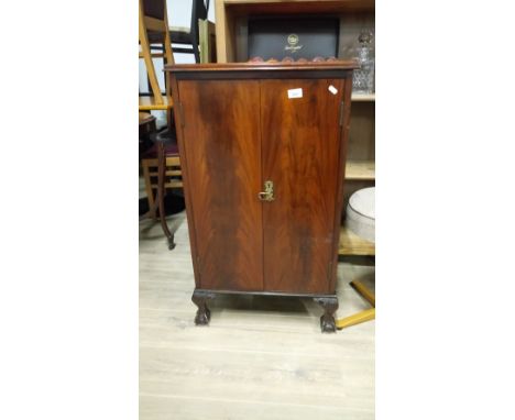 VINTAGE RECORD CABINET ON BALL & CLAW FEET