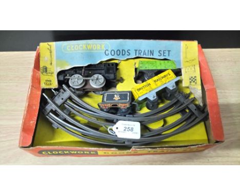 VINTAGE METTOY CLOCKWORK GOODS TRAIN No. 5398/1