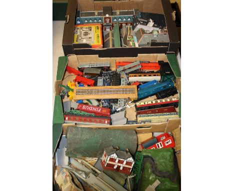 Toys and Juvenalia - a quantity of model railway and accessories, including a Tri-ang R751 Intercity loco; another, Tri-ang R