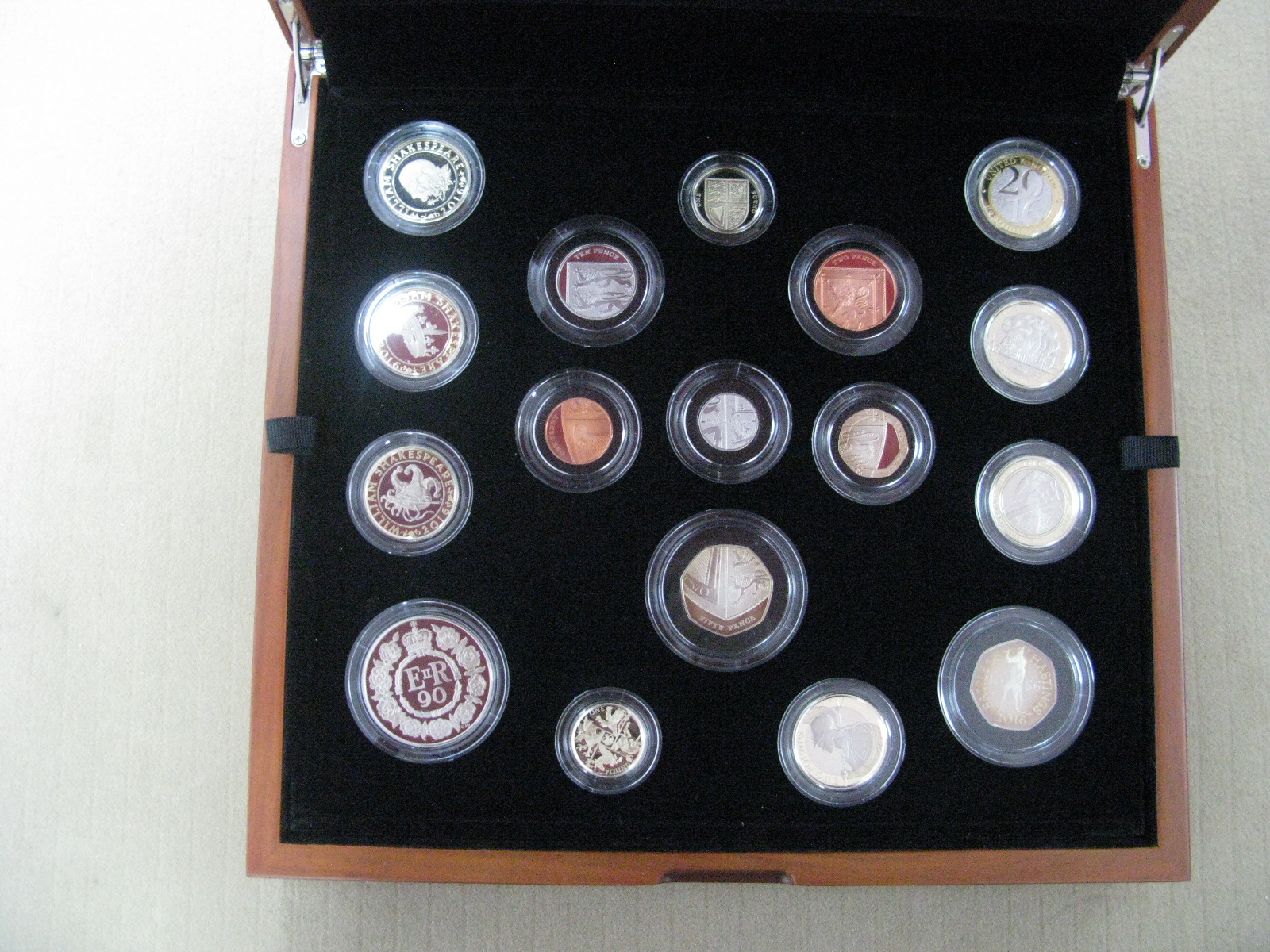 Royal Mint United Kingdom 2016 Premium Proof Coin Set (sixteen coins