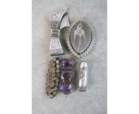 A small collection of vintage costume jewellery to include some silver.