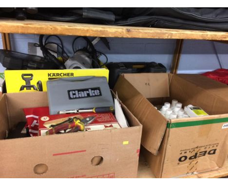 A quantity of assorted tools