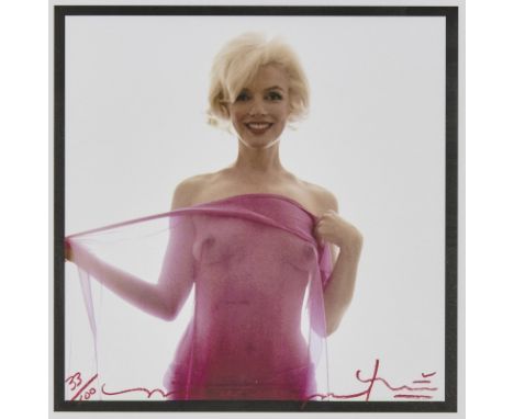 Fotoprint/PigmentdruckBert Stern 1929 Brooklyn - 2013 Manhattan "Marilyn in Fuchsia Scarf" 1962 u. re. sign. Bert Stern Exemp