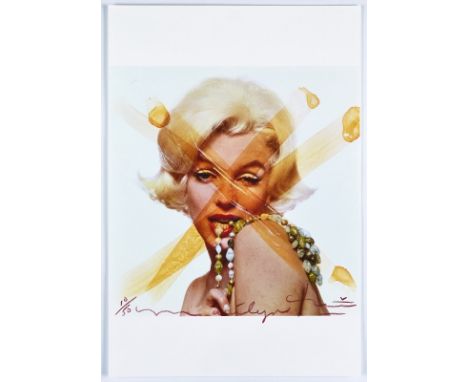 Fotoprint/PigmentdruckBert Stern 1929 Brooklyn - 2013 Manhattan "Marilyn Crucifix" 1962 u. re. sign. Stern Exemplar 10/50, 32