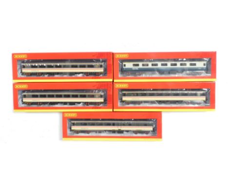 Hornby OO gauge coaches, including R4614A BR Intercity mark 2E open first coach W3231, R4919 BR mark 2 second open coach Inte