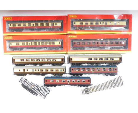 Hornby and Bachmann OO gauge coaches, including R4707 BR MkI corridor brake Second Class coach E34010, R4706 BR MkI corridor 