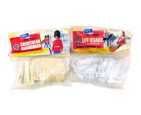An Airfix 1:12 scale lifeguard and Coldstream Guard kit, in type 1 packaging.