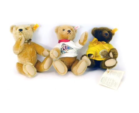 Three Steiff Classic Series mohair Teddy Bears, each 25cm high. (3)