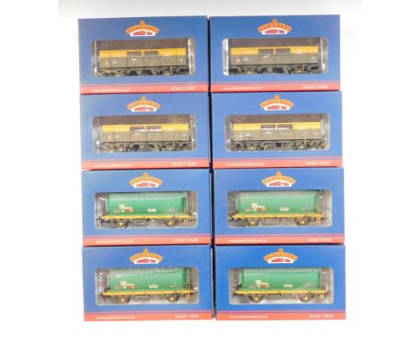 Bachmann Branchline OO gauge rolling stock, including 38-085C ZKA Limpet open ballast wagon weathered, 37-587 TTA tank wagon 
