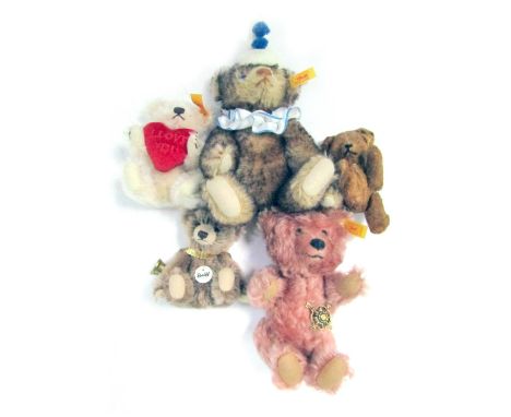A group of Steiff collectable mohair Teddy Bears. (5)