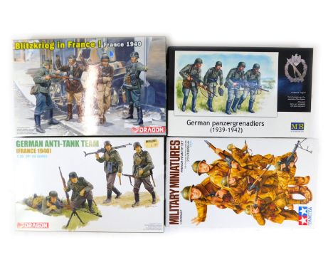 A group of model kit sets, comprising Tamiya NB Dragon 1:35 scale figures for MB German Panzergrenadiers and French Infantry 